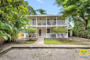 Casa Del Rio 4 Bed 2 Bath Next to River 1826